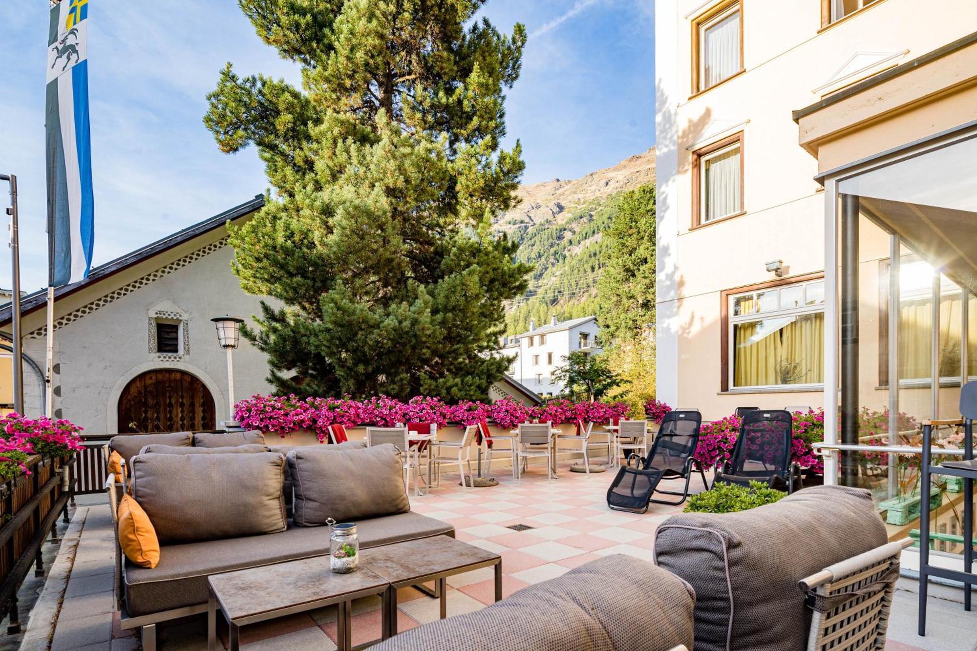 Hotel Engadinerhof Pontresina Luaran gambar